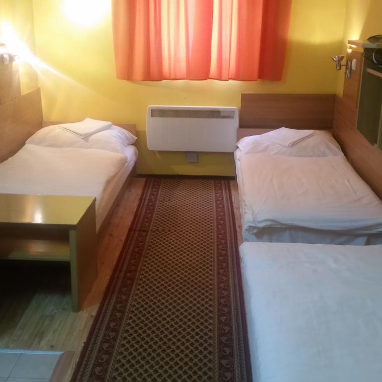 Kis-Duna Motel & Camping Mosonmagyaróvár Esterno foto