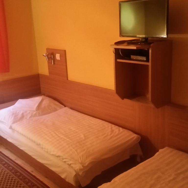 Kis-Duna Motel & Camping Mosonmagyaróvár Esterno foto