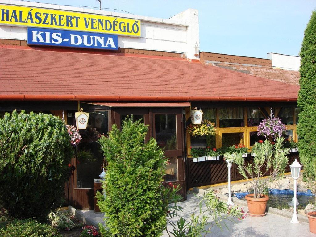 Kis-Duna Motel & Camping Mosonmagyaróvár Esterno foto