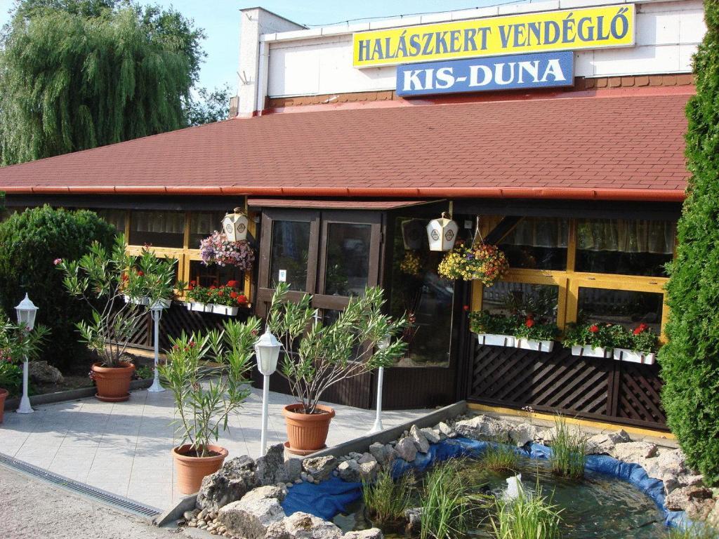 Kis-Duna Motel & Camping Mosonmagyaróvár Esterno foto